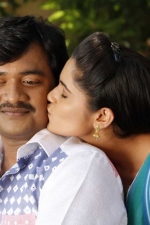 aarambame-attakasam-movie-stills-012