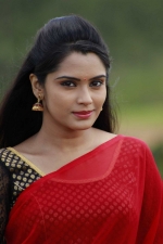 aarambame-attakasam-movie-stills-025