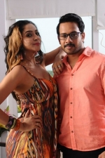 kadaisi-bench-karthik-stills-015