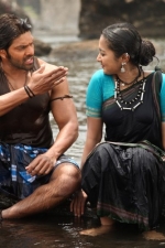 kadamban-movie-stills-020