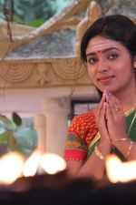 oru-kanavu-pola-movie-stills-011