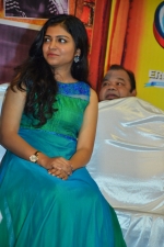 oru-kidayin-karunai-manu-audio-stills-013