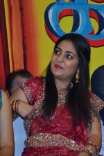 oru-kidayin-karunai-manu-audio-stills-023