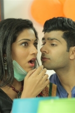 rajavin-paarvai-raniyin-pakkam-movie-stills-003