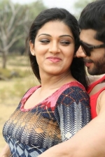 rajavin-paarvai-raniyin-pakkam-movie-stills-026