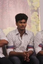 thiruppathi-samy-kudumbam-audio-stills-009