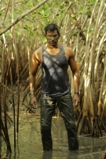 thupparivaalan-movie-stills-022