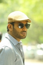 thupparivaalan-movie-stills-046