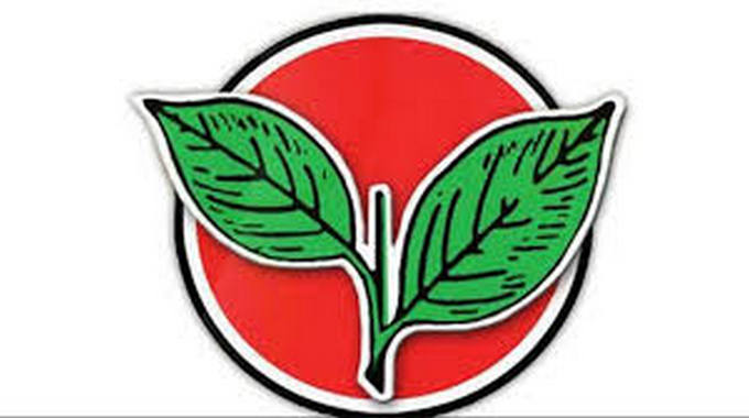 அதிமுகவின் ஒரு தரப்பை விஜய் சந்தித்தது சட்டப்படி தப்பு – விமர்சனங்கள்