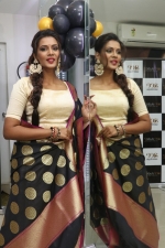 meera-mithun-salon-launch-stills-011