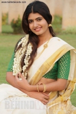 actress-ashima-narwal-stills-008