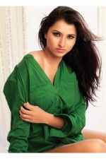 actress-dhaanvi-stills-002