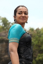 kadamban-movie-stills-021