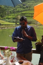 kavalai-vendam-movie-stills-013