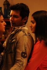 sunaina-kavalai-vendam-stills-002