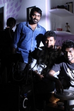 puriyaadha-pudhir-movie-stills-002