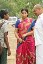 saaya-gayathri-stills-008