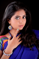 saaya-gayathri-stills-019