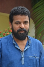 santhanadevan-movie-launch-stills-021