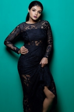 actress-tejashree-stills-007