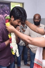 velaikkaran-dubbing-stills-003