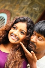 krishna-swathi-in-yaakkai-movie-stills-036